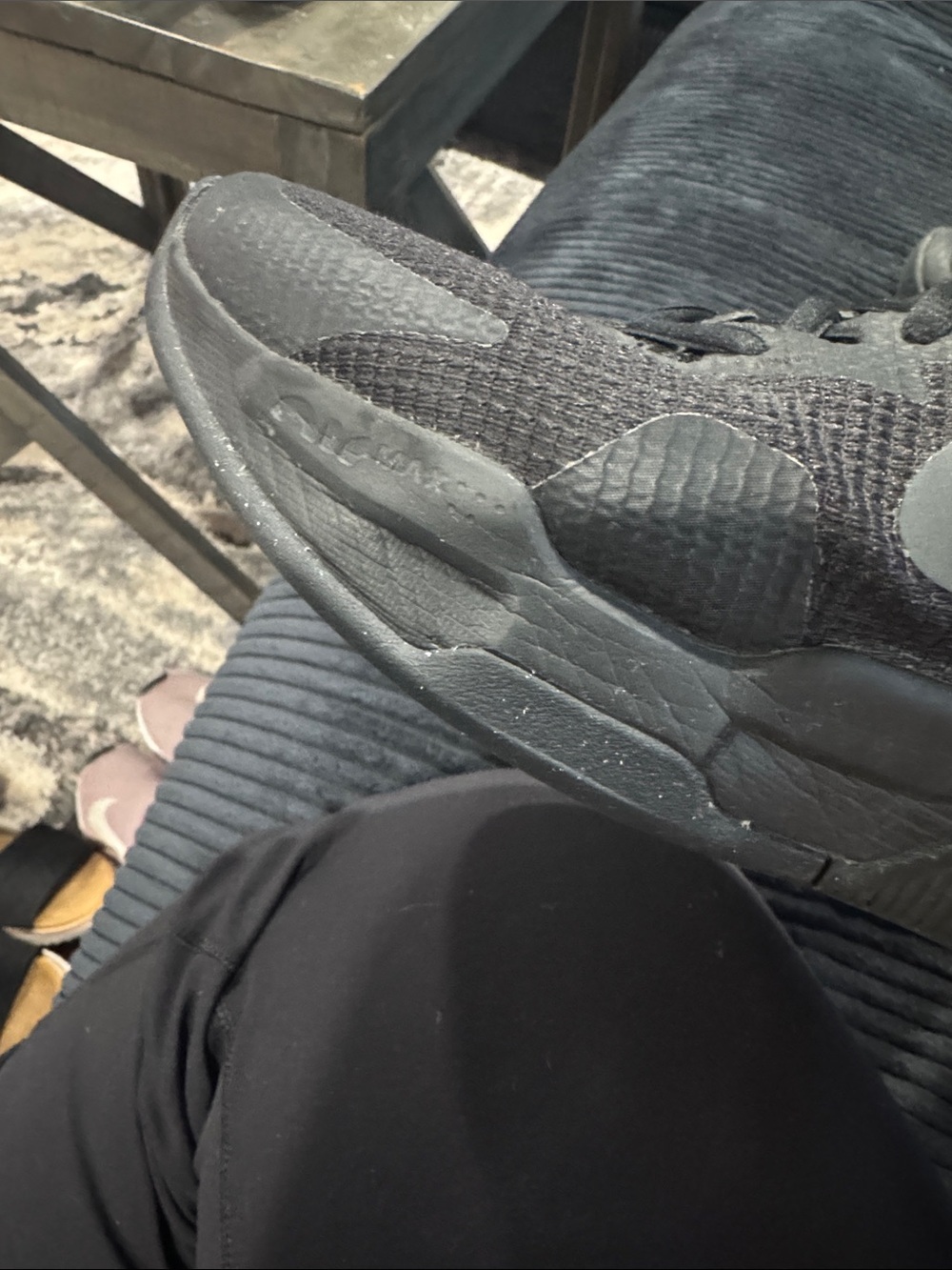 Nike Men's Black Sneakers - Picture 5 of 7